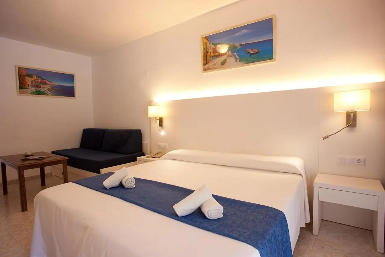 Apartamentos Cala Murada Minigolf Spain